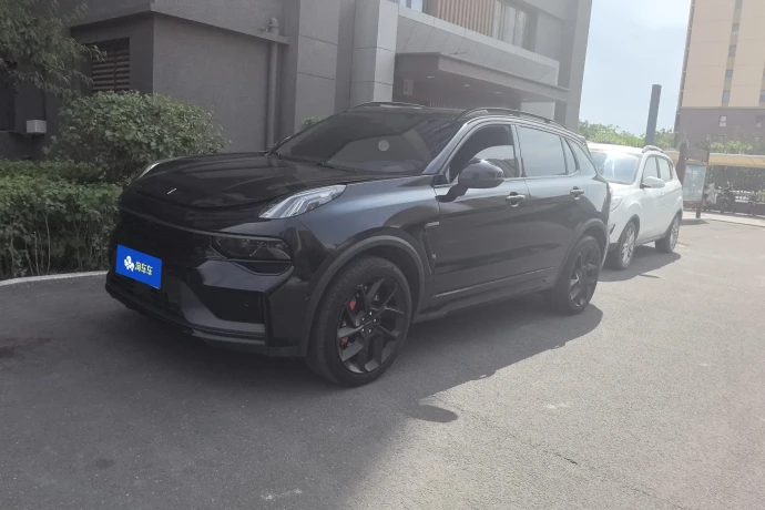 Lynk & Co 01