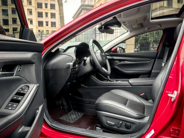Mazda 3 Angkesela