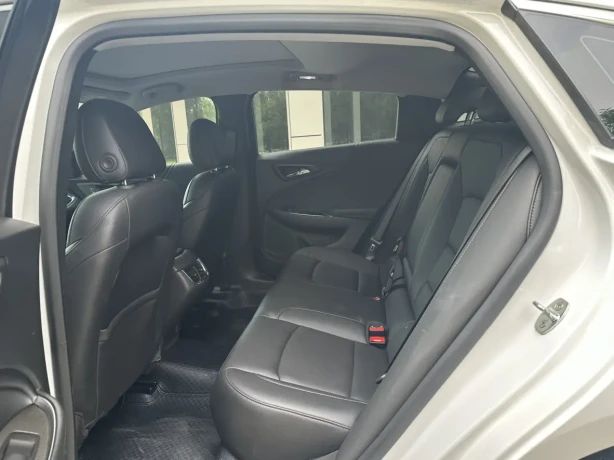 Chevrolet Malibu XL