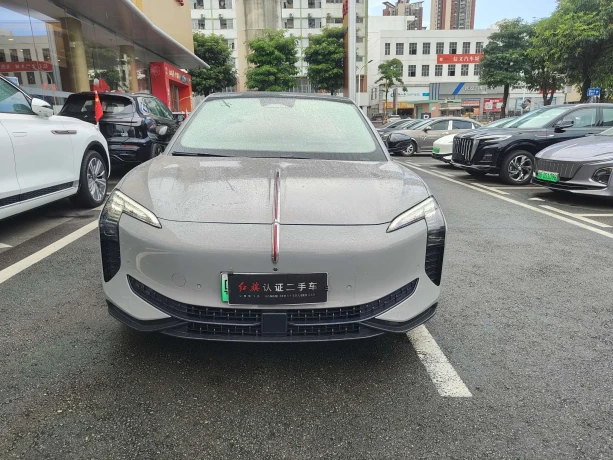 Hongqi EH7