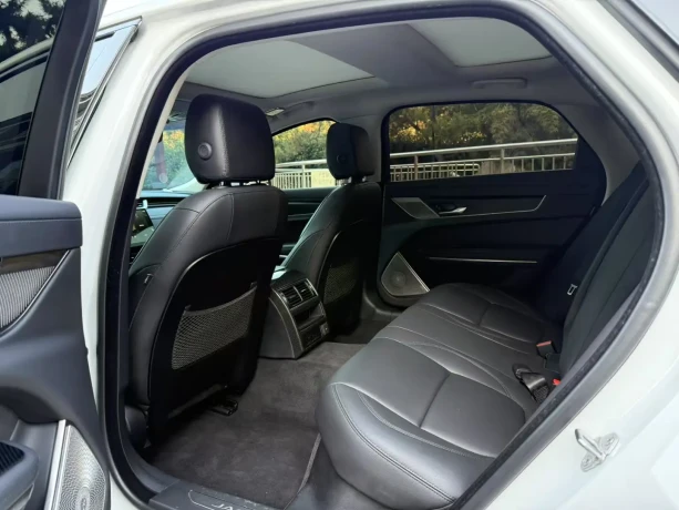Jaguar XFL