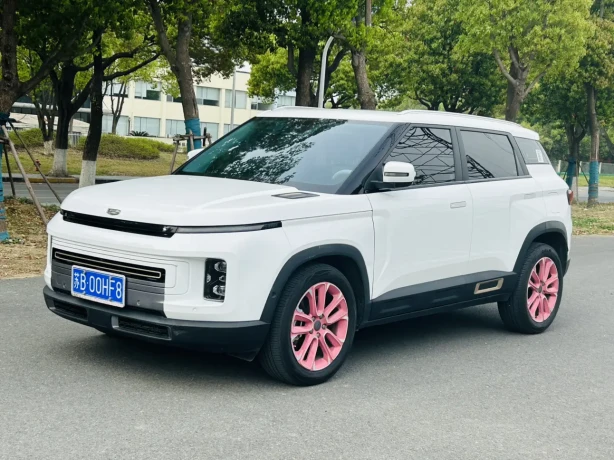 Geely ICON