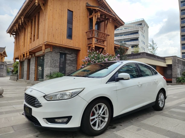 Ford Fox