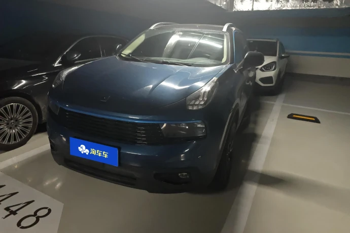 Lynk & Co 01