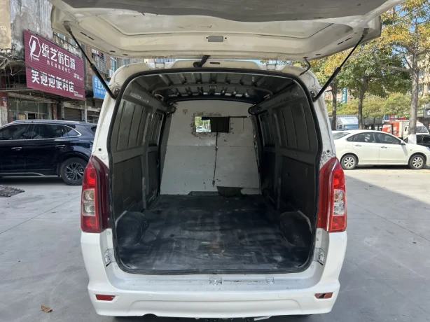 Golden Dragon Hiace EV