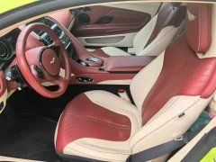 Aston Martin DB11