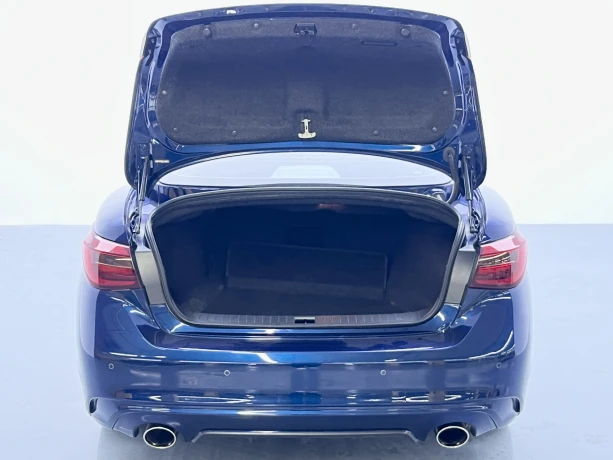 Infiniti Q50L