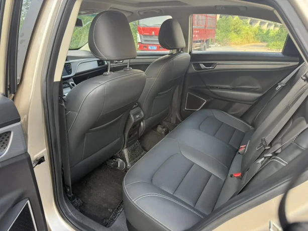 Geely Emgrand GL
