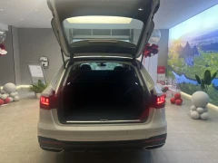 Audi A4 (imported)