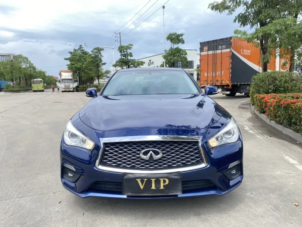 Infiniti Q50L