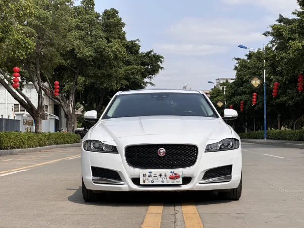 Jaguar XFL