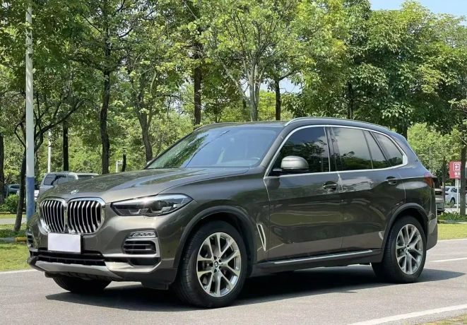 BMW X5 (imported)