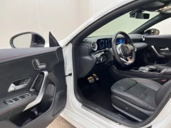 Mercedes-Benz Mercedes CLA