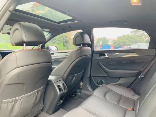 Hyundai Sonata nine