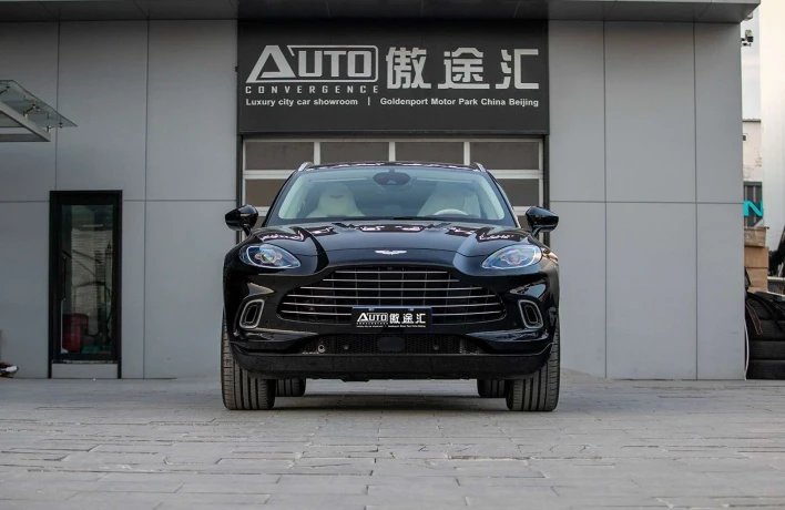 Aston Martin DBX