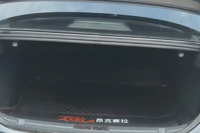 Mazda 3 Angkesela