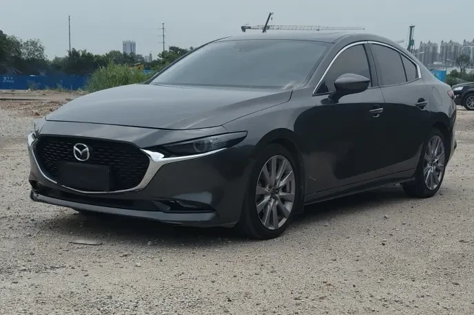Mazda 3 Angkesela