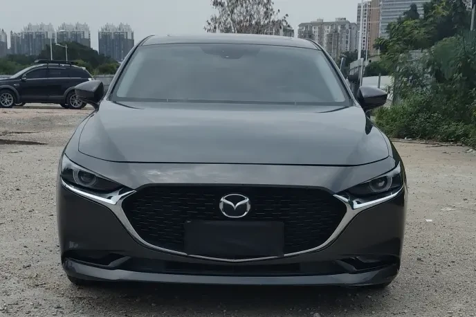 Mazda 3 Angkesela