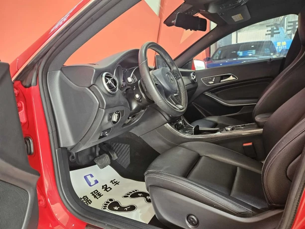 Mercedes-Benz Mercedes CLA