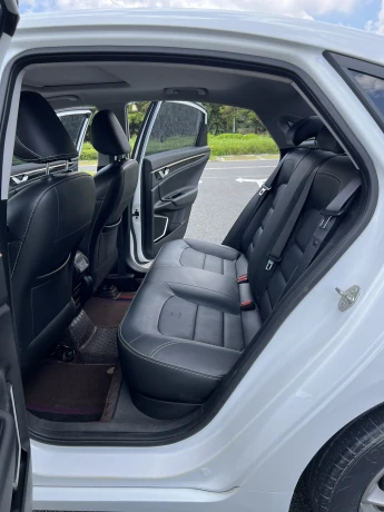 Geely Emgrand GL