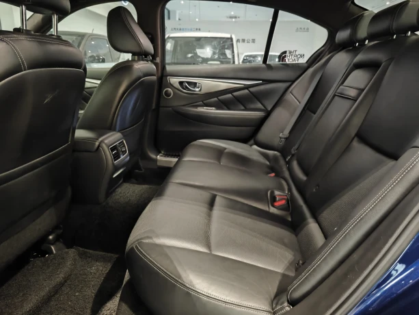 Infiniti Q50L