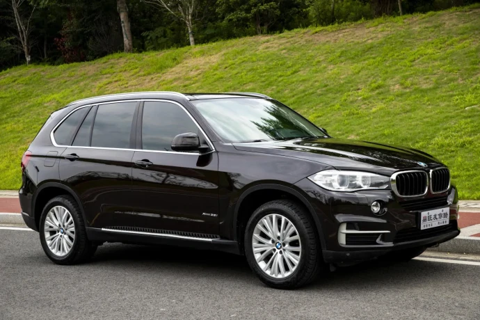 BMW X5 (imported)