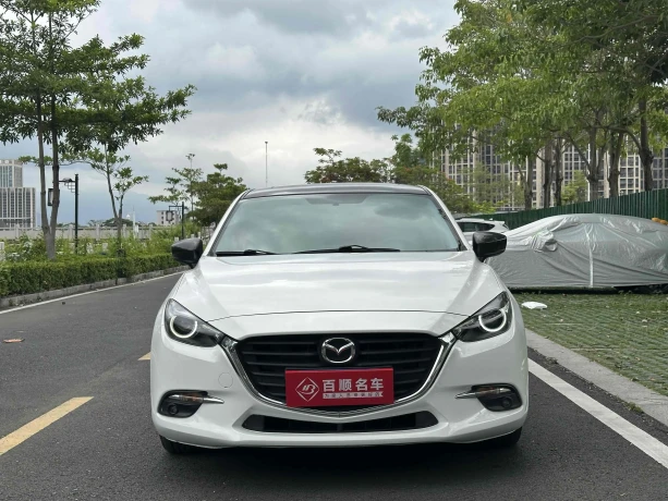Mazda 3 Angkesela