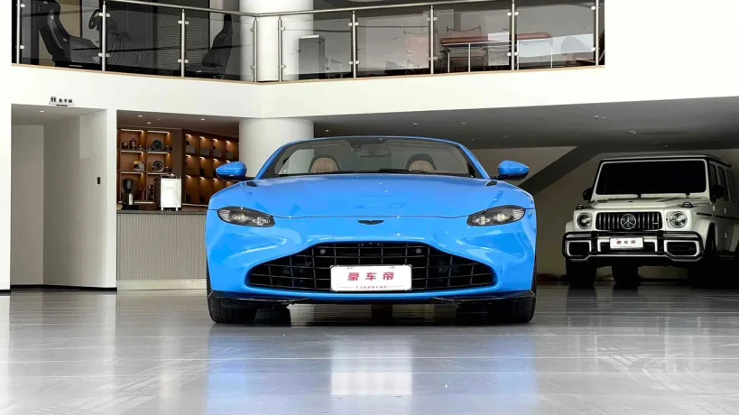 Aston Martin Vantage