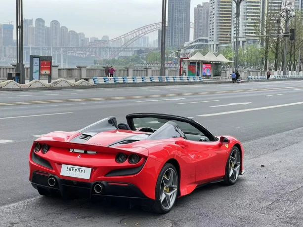 Ferrari F8