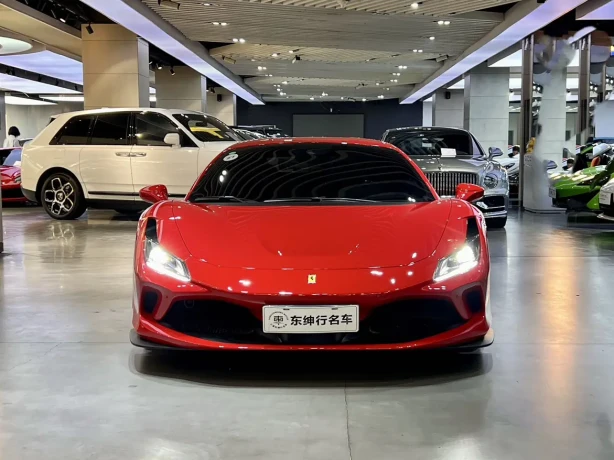 Ferrari F8