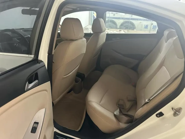 Hyundai Rena