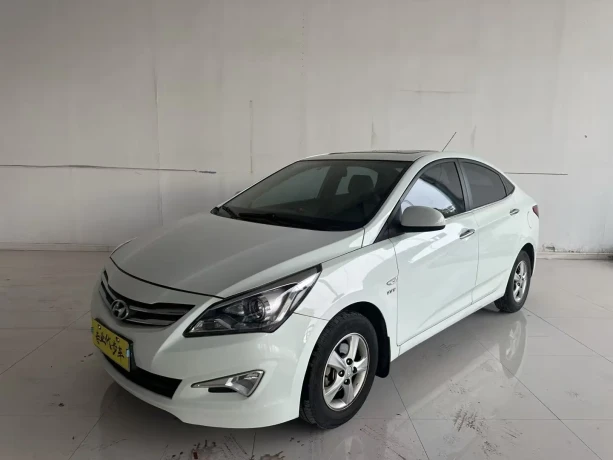 Hyundai Rena