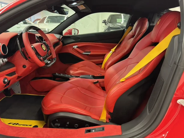 Ferrari F8