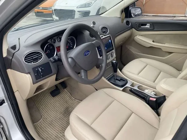 Ford Fox