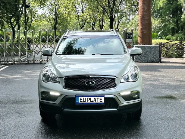 Infiniti QX50